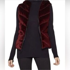 EUC BCBGeneration Burgundy Full Zip Down Velvet Puffer Vest with Hood Size Small
